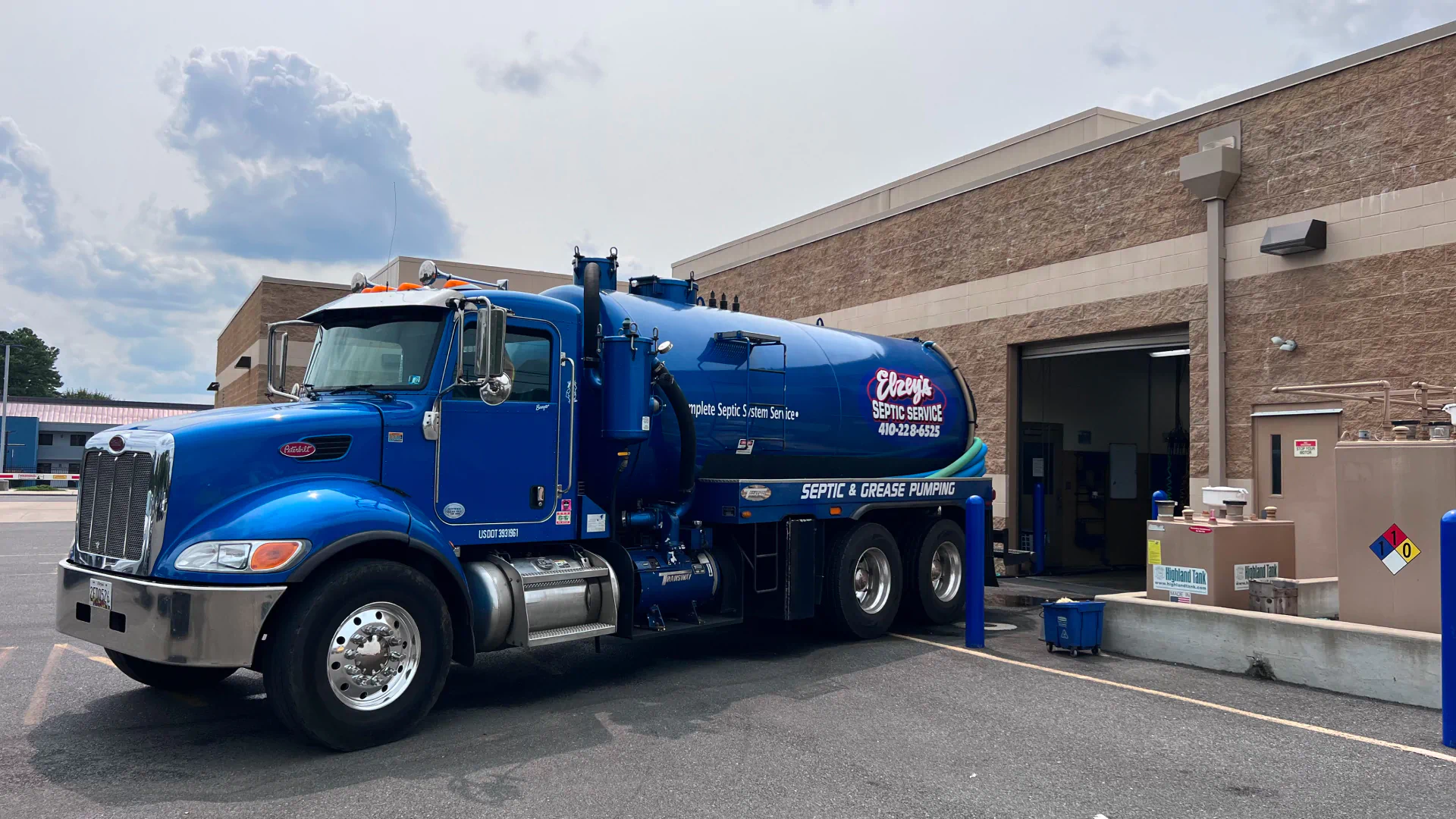 elzeys sewage tank truck